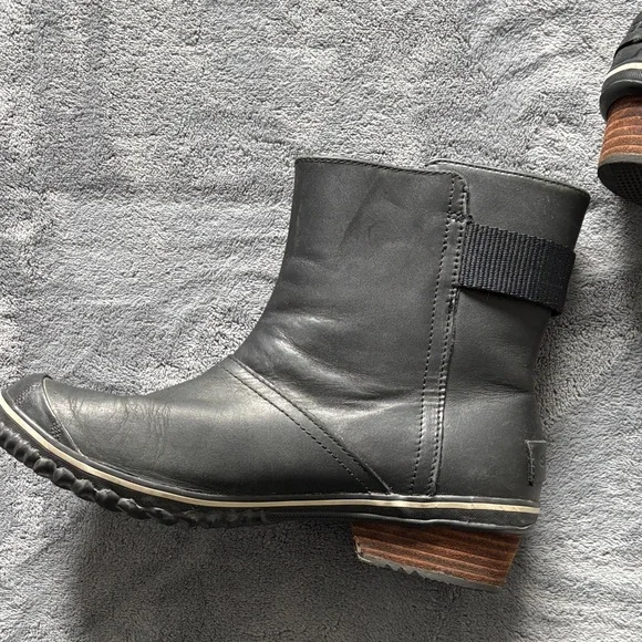 Sorel Black Leather slimboot boots 8.5 - Picture 7 of 11